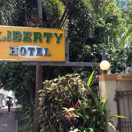 Liberty Hotel Yangon Exterior photo