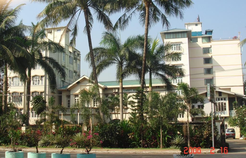 Liberty Hotel Yangon Exterior photo